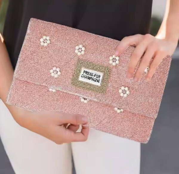 Beaded-Crossbody-Chain-Clutch