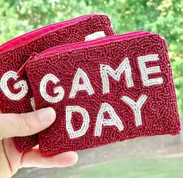 Game-Day-Beaded-Coin-Purse